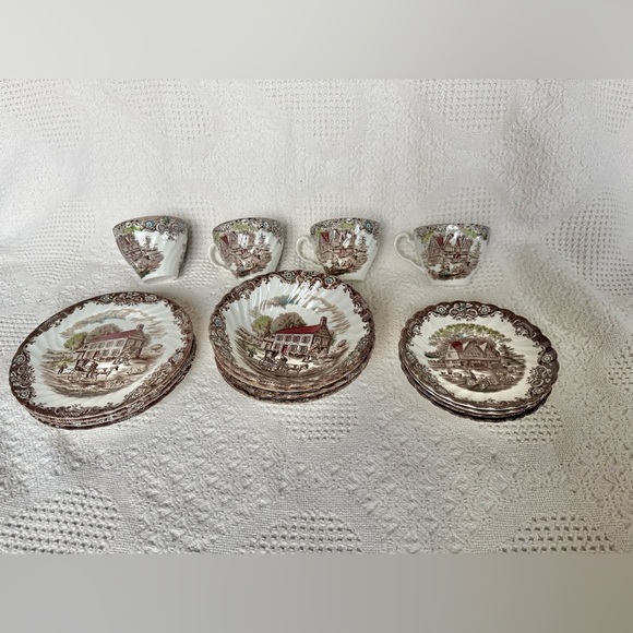 Other - Vintage Heritage Hall 16 Piece Pennsylvania Fieldhouse Ironstone